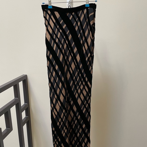 Patterned Skirt - Picture 2 of 2